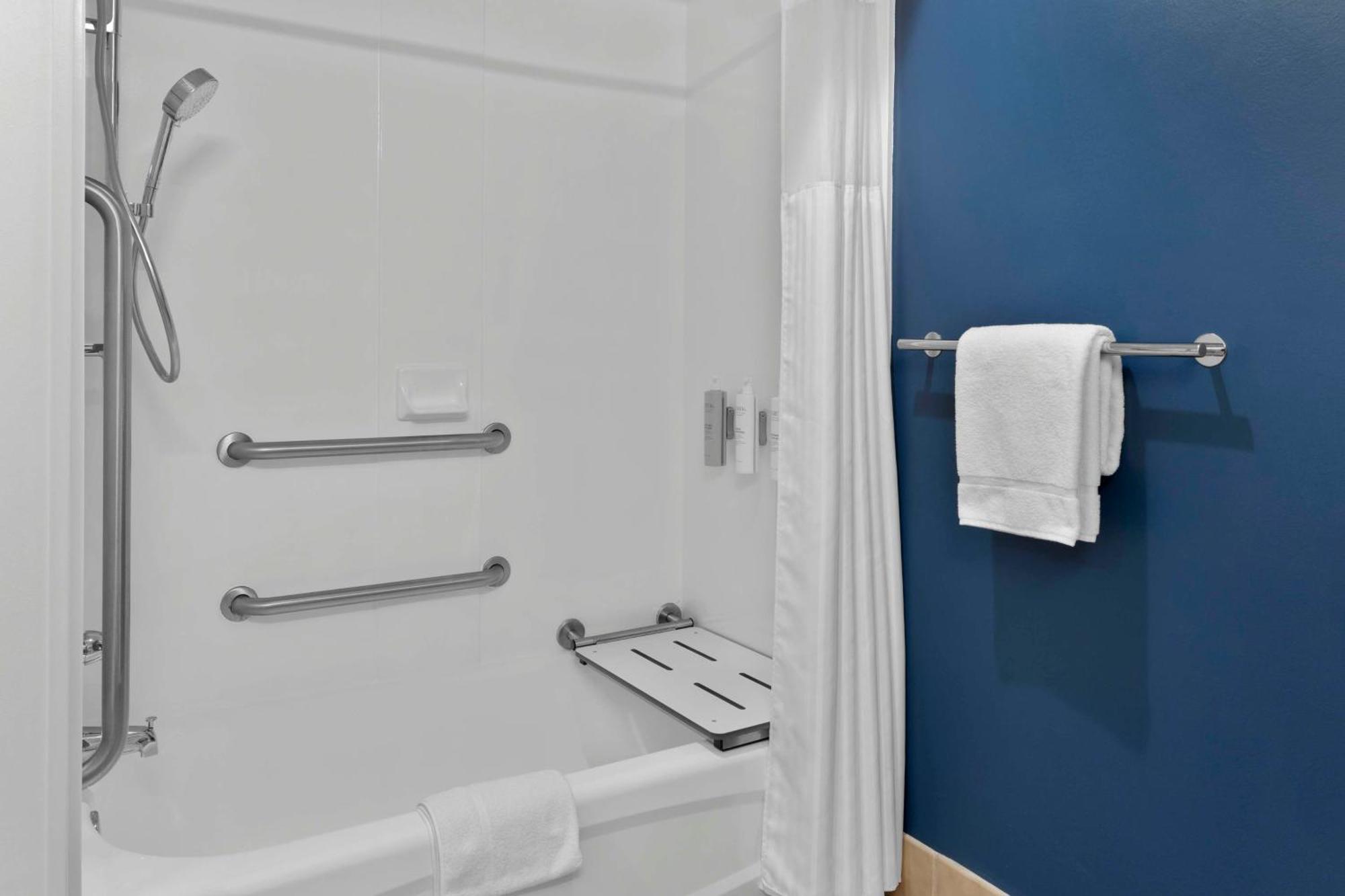 Spark By Hilton Newcomerstown מראה חיצוני תמונה