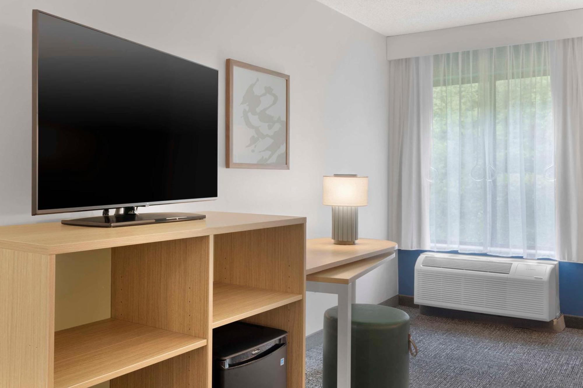 Spark By Hilton Newcomerstown מראה חיצוני תמונה