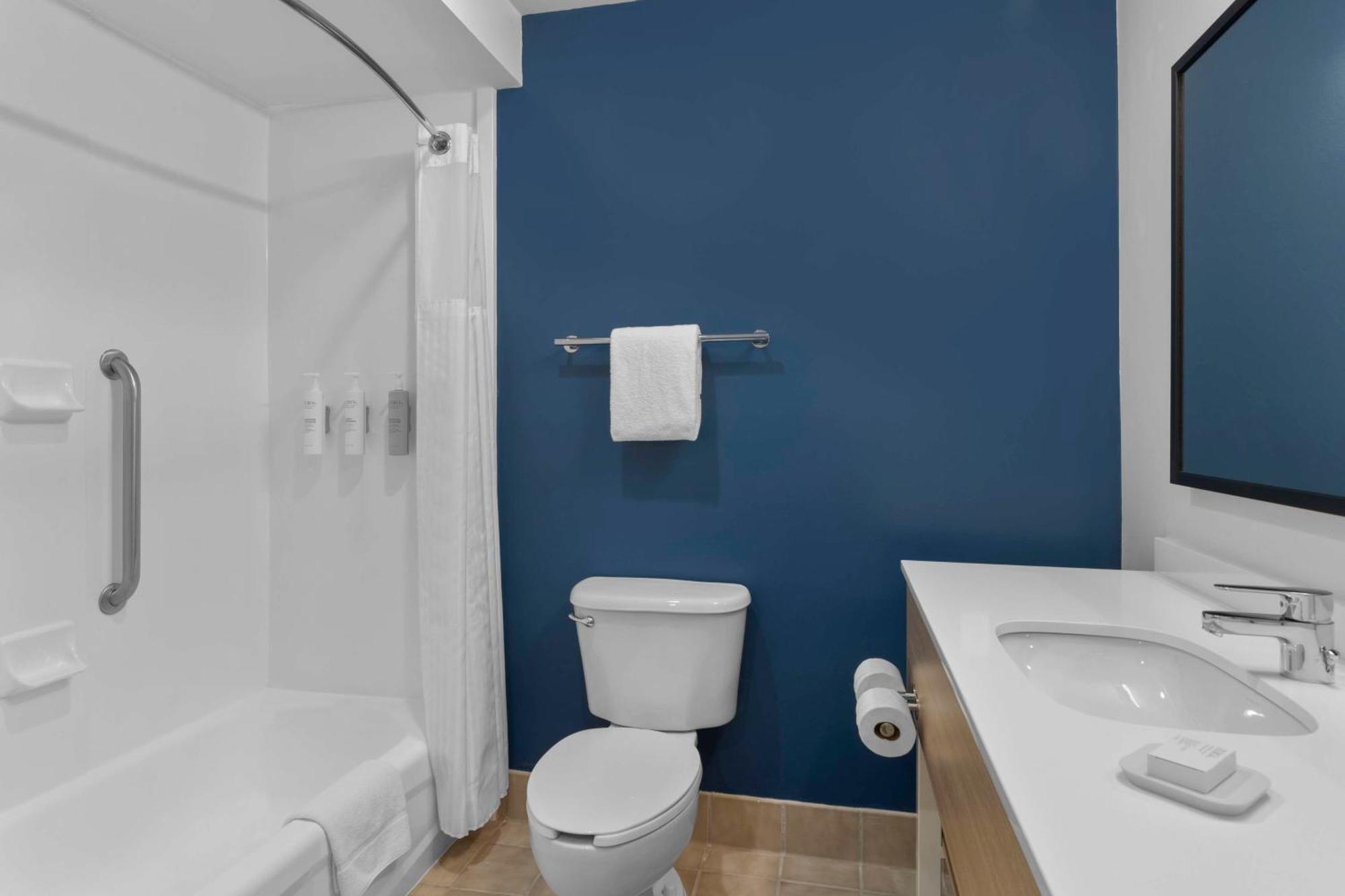 Spark By Hilton Newcomerstown מראה חיצוני תמונה