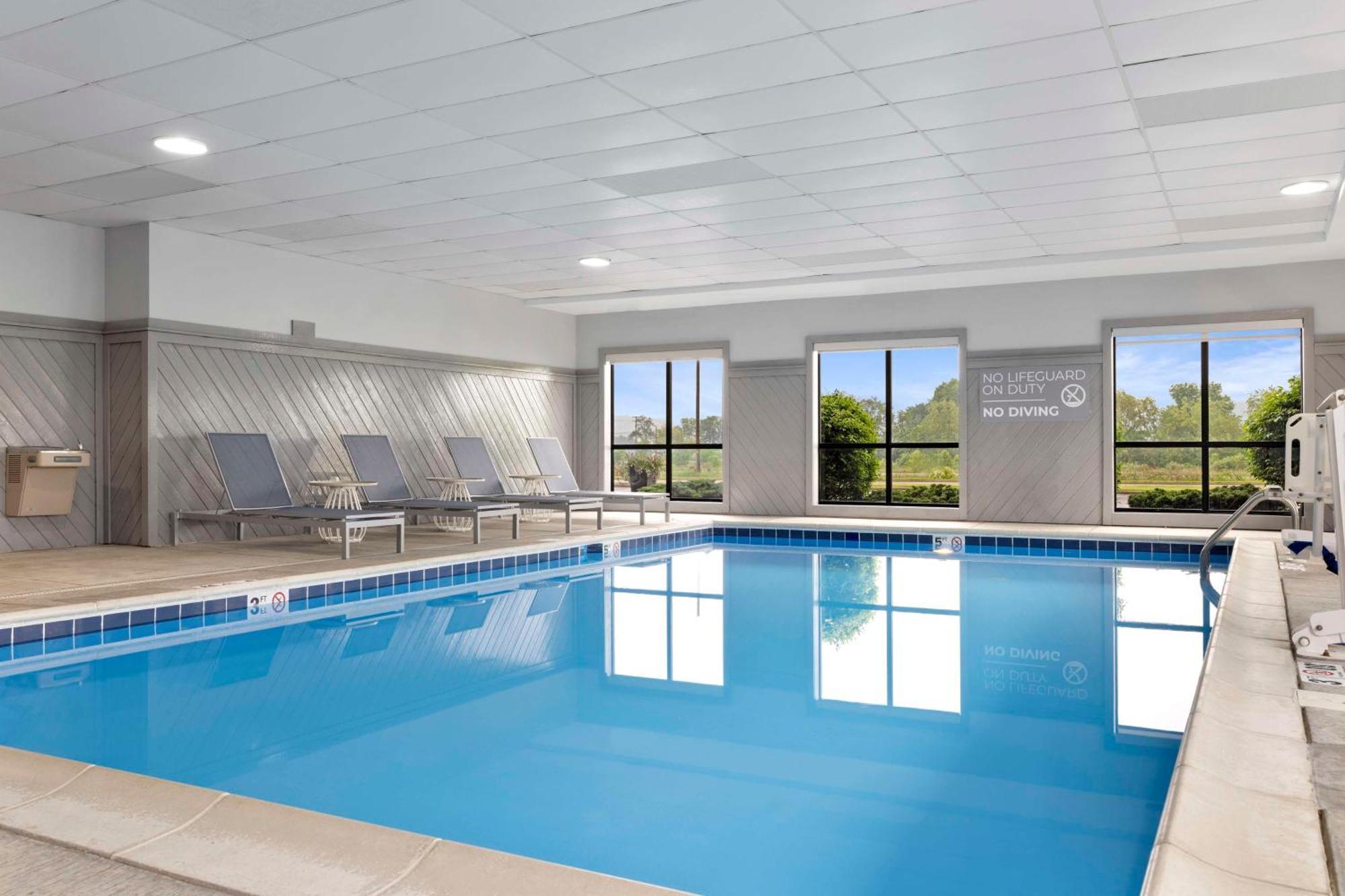 Spark By Hilton Newcomerstown מראה חיצוני תמונה